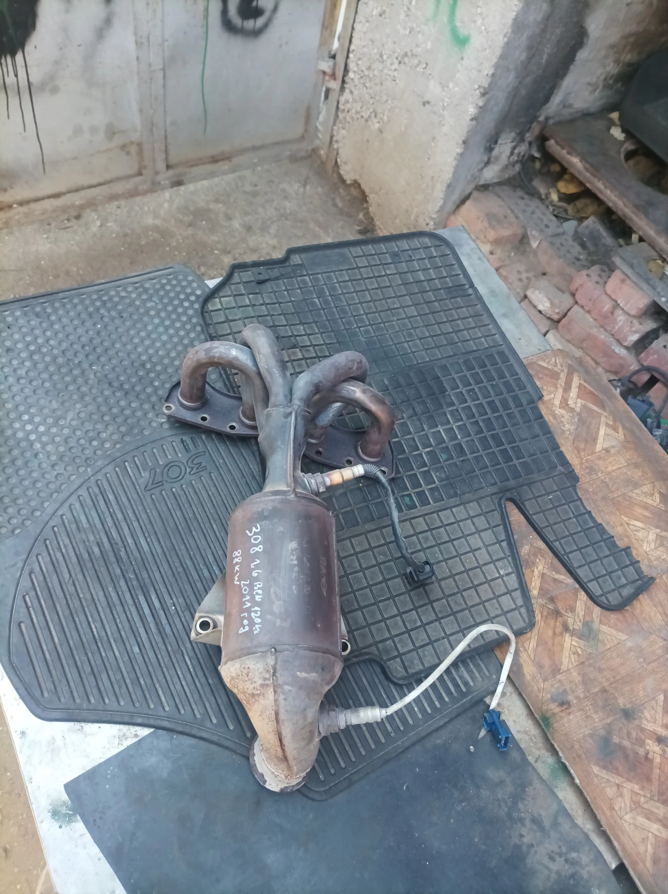    308 1.6 . 120 . 2011 . | Mobile.bg   10