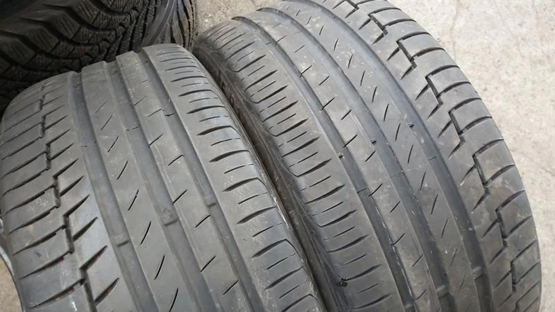 Гуми Летни 235/45R17, снимка 2 - Гуми и джанти - 28488419