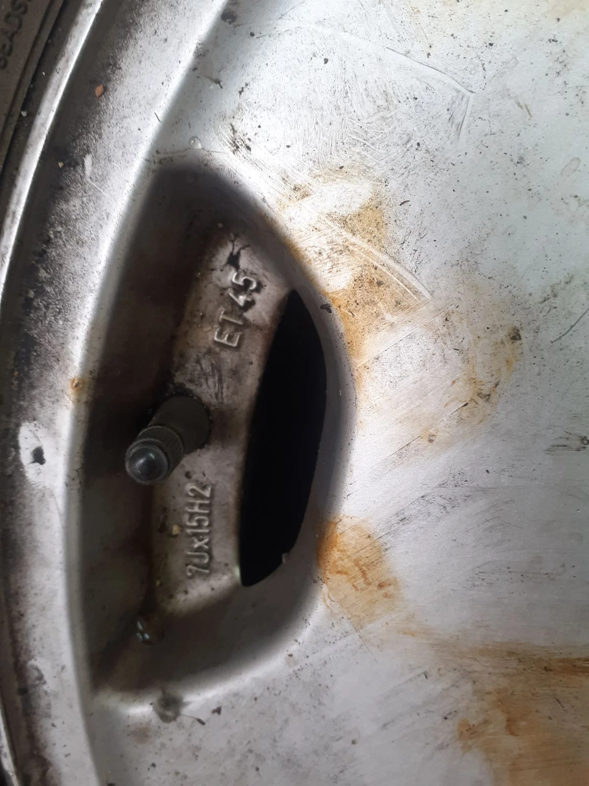 ���� � ������ 215/60R15 | Mobile.bg � ����������� 5