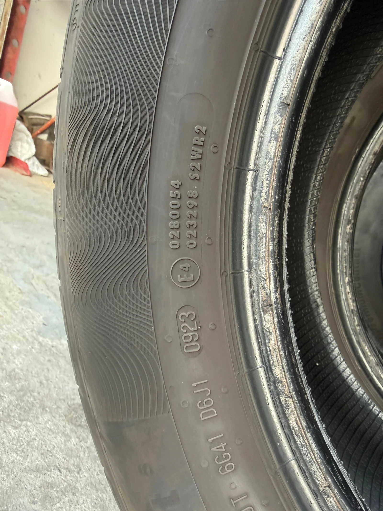 Гуми Летни 225/60R17, снимка 4 - Гуми и джанти - 56276110