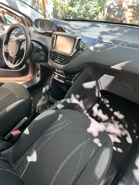 Peugeot 208 SILVER EDITION, снимка 9