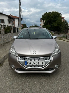 Peugeot 208 SILVER EDITION, снимка 1
