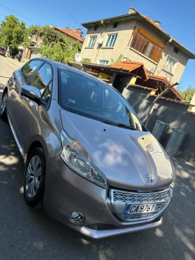 Peugeot 208 SILVER EDITION, снимка 2