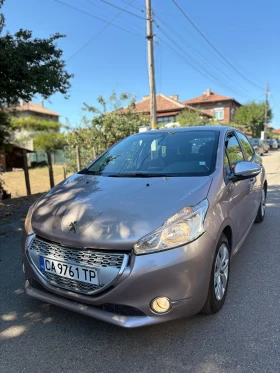 Peugeot 208 SILVER EDITION, снимка 1