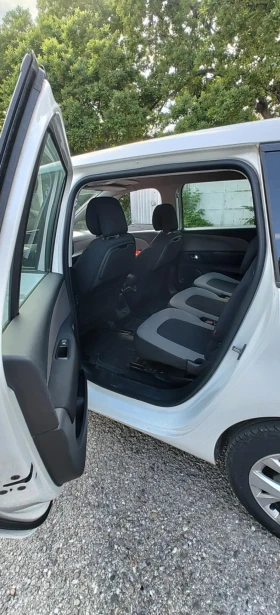 Citroen Grand C4 Picasso - 5200 € / 10170.32 лв. - 15432214 8