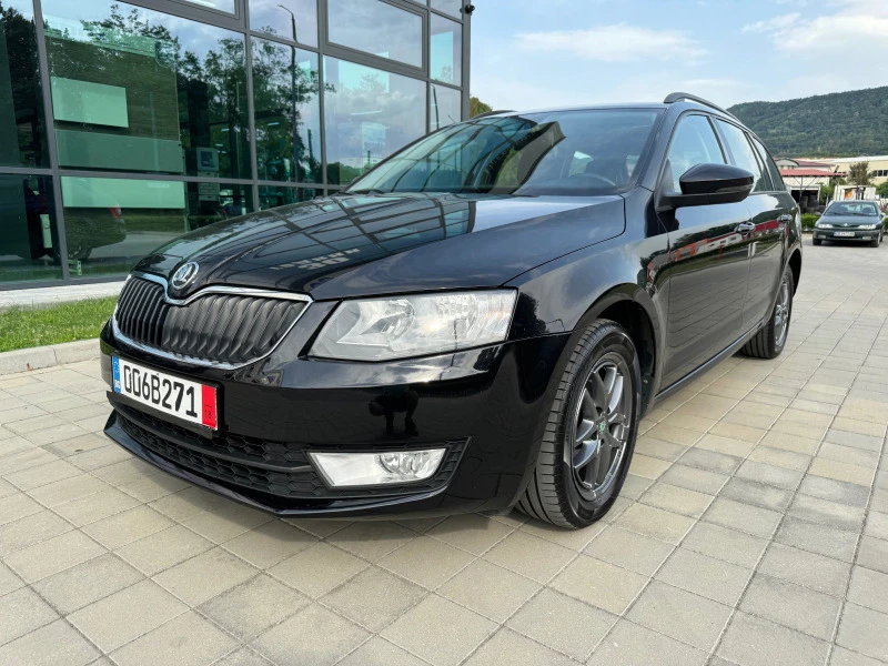 Skoda Octavia * Navi* Assist line* ParkPilot* ESC* 187000км.Обсл, снимка 3 - Автомобили и джипове - 46453593