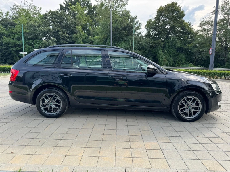 Skoda Octavia * Navi* Assist line* ParkPilot* ESC* 187000км.Обсл, снимка 8 - Автомобили и джипове - 46453593