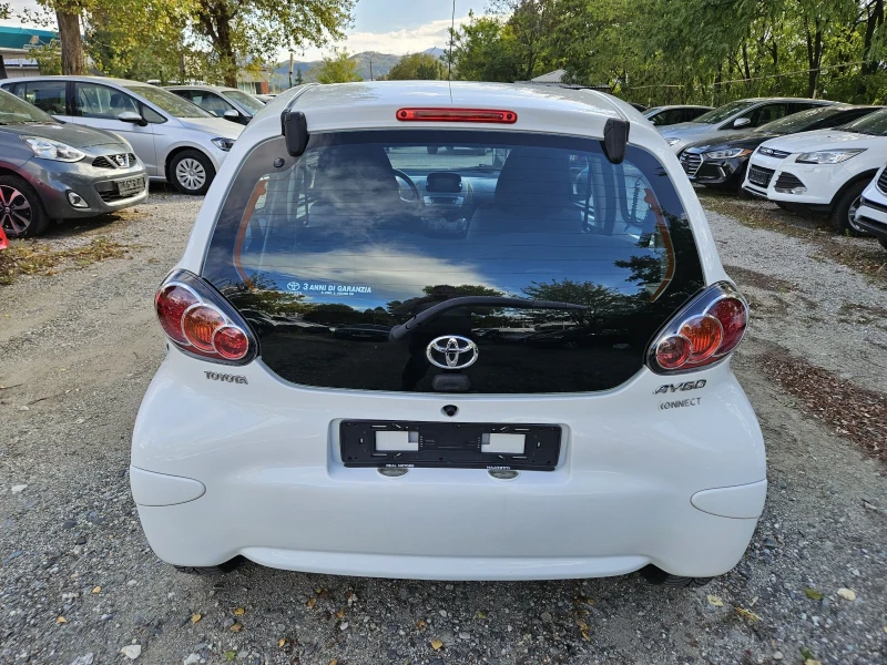 Toyota Aygo Euro5b Navi, снимка 5 - Автомобили и джипове - 47452127