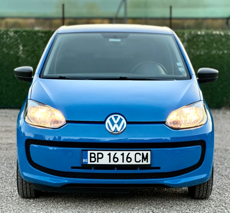 VW Up 1.0i 52, 000км, снимка 2 - Автомобили и джипове - 47752433