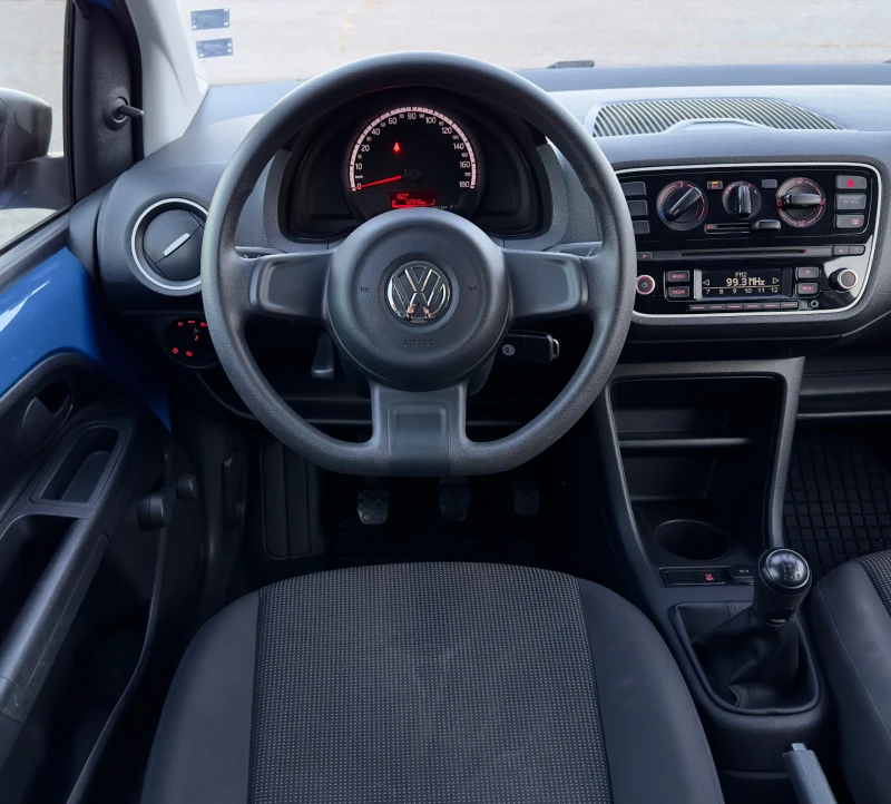 VW Up 1.0i 52, 000км, снимка 11 - Автомобили и джипове - 47752433