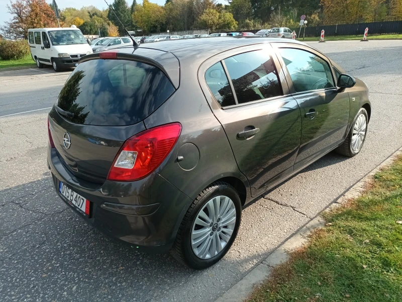 Opel Corsa 1.2i/ФАБРИЧНА ГАЗ, снимка 4 - Автомобили и джипове - 47777914