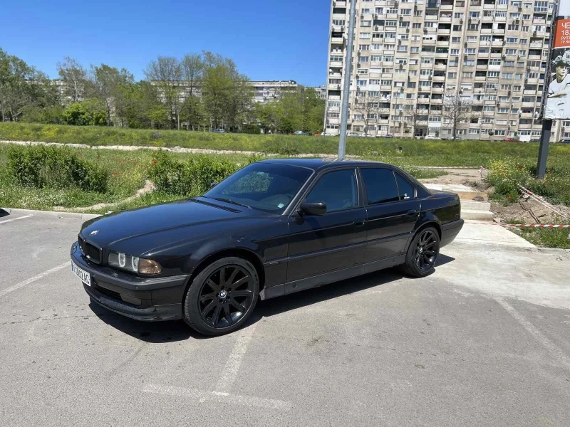 BMW 740, снимка 1 - Автомобили и джипове - 47885307