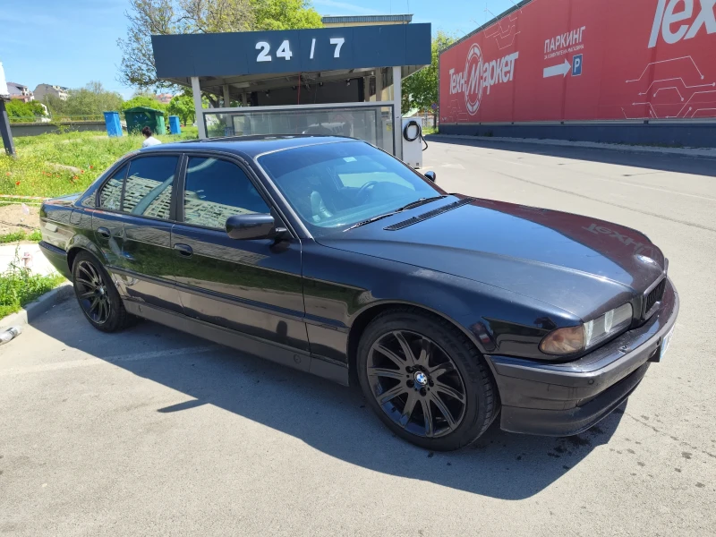 BMW 740, снимка 2 - Автомобили и джипове - 47885307