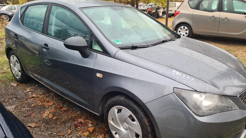 Seat Ibiza 1.2 четири цилиндъра , снимка 2 - Автомобили и джипове - 47969764