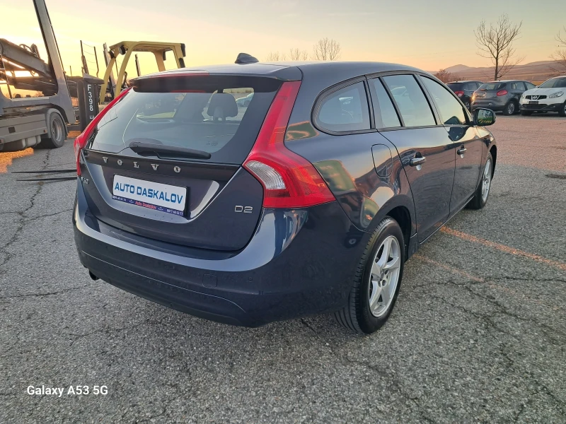 Volvo V60 1, 6 D2, снимка 5 - Автомобили и джипове - 48132568