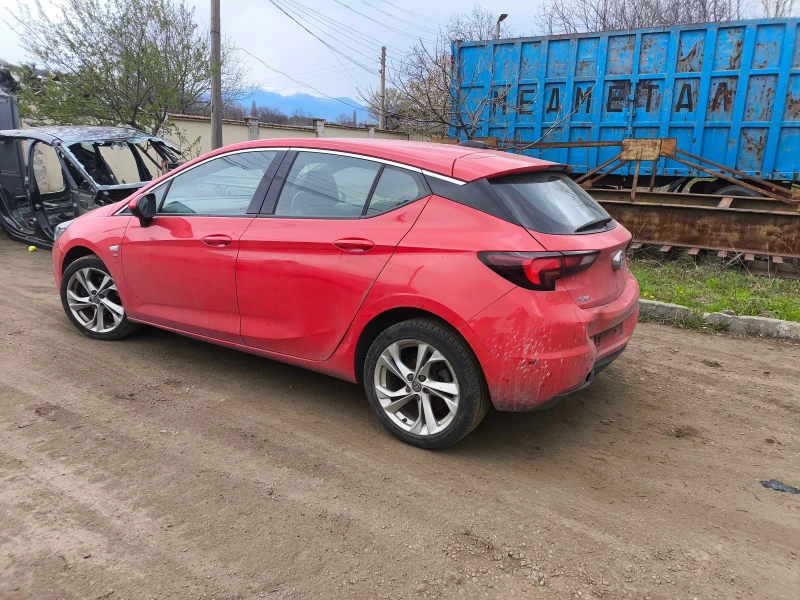 Opel Astra 1.6cdti, снимка 9 - Автомобили и джипове - 48706923