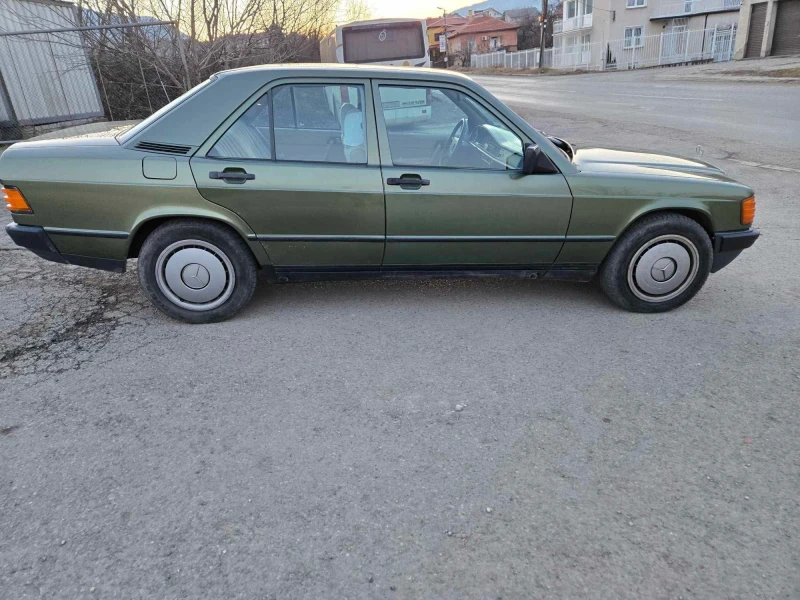 Mercedes-Benz 190, снимка 3 - Автомобили и джипове - 49057384