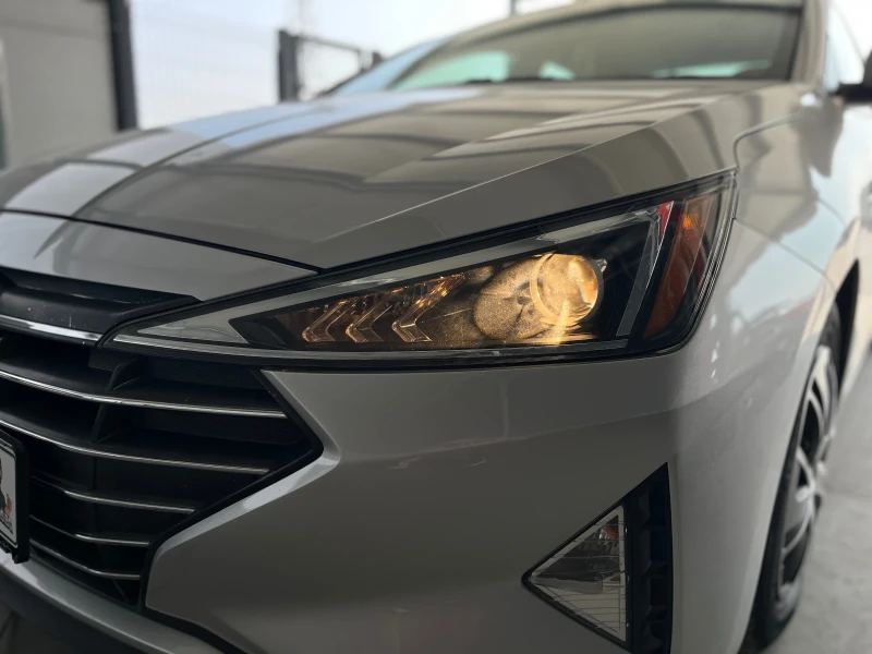 Hyundai Elantra, снимка 9 - Автомобили и джипове - 50664268