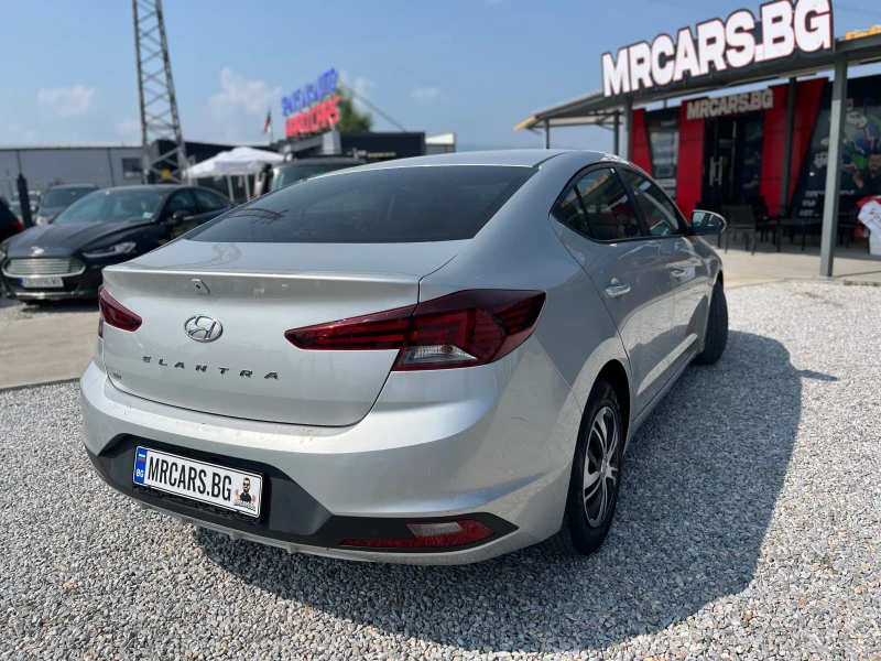 Hyundai Elantra, снимка 4 - Автомобили и джипове - 50664268