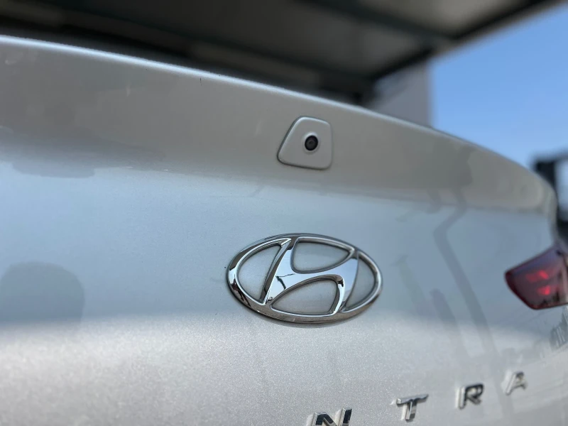 Hyundai Elantra, снимка 10 - Автомобили и джипове - 50664268