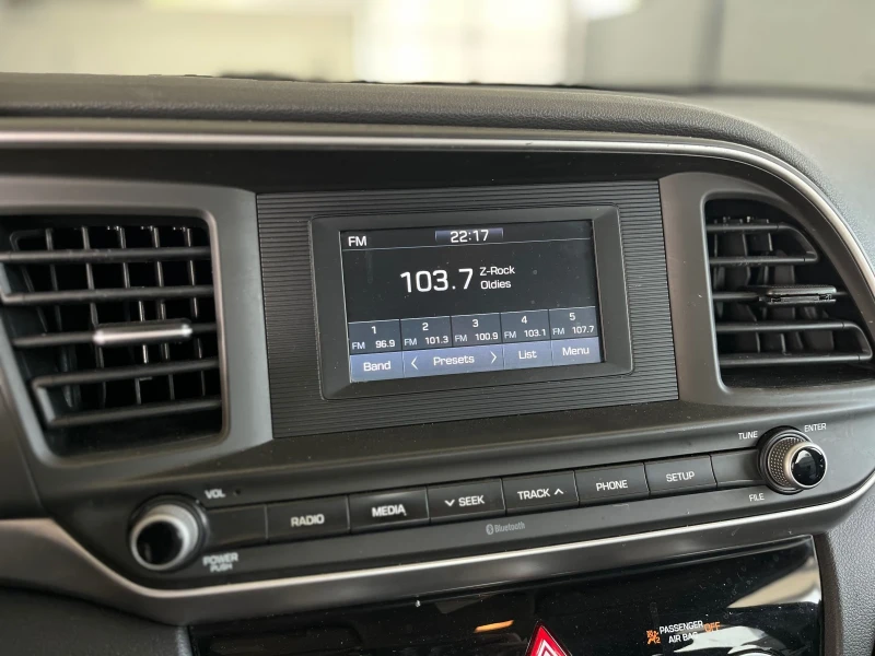 Hyundai Elantra, снимка 8 - Автомобили и джипове - 50664268