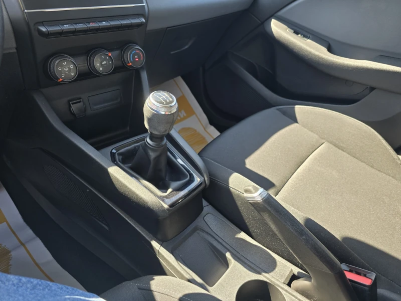 Renault Clio Tce 100 BVM5 S&S, снимка 13 - Автомобили и джипове - 51533660