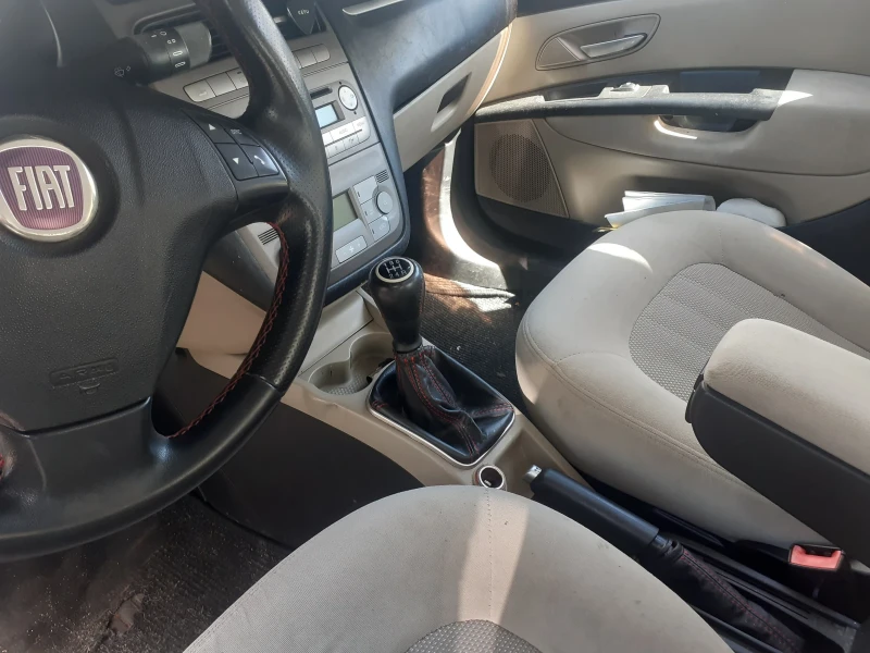 Fiat Punto 1.3 mjet (Linea), снимка 3 - Автомобили и джипове - 51823939