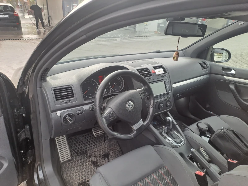 VW Golf, снимка 8 - Автомобили и джипове - 52479383
