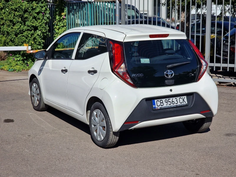 Toyota Aygo 1.0VVTI , снимка 6 - Автомобили и джипове - 52066844