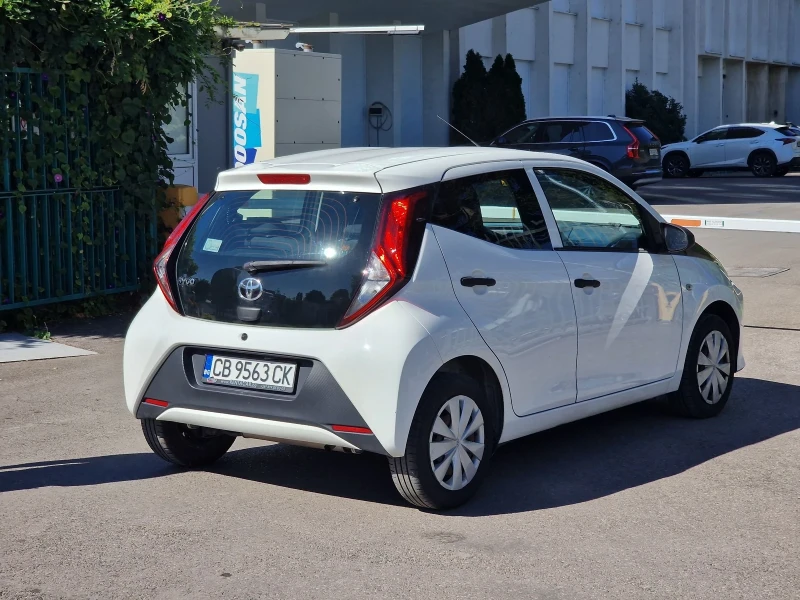 Toyota Aygo 1.0VVTI , снимка 4 - Автомобили и джипове - 52066844