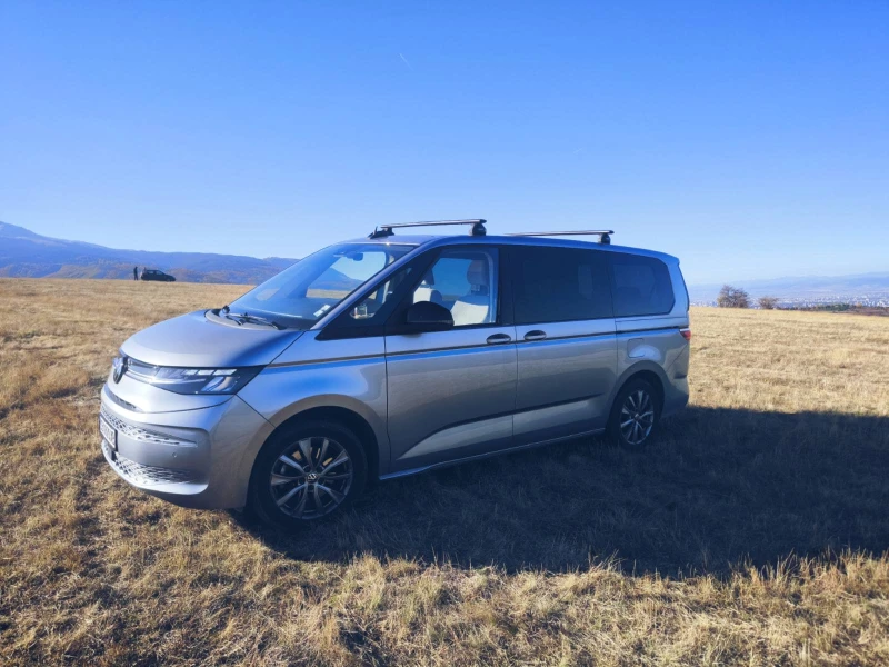 VW Multivan * 7 Местен * Панорама * Лизинг, снимка 3 - Автомобили и джипове - 52281616
