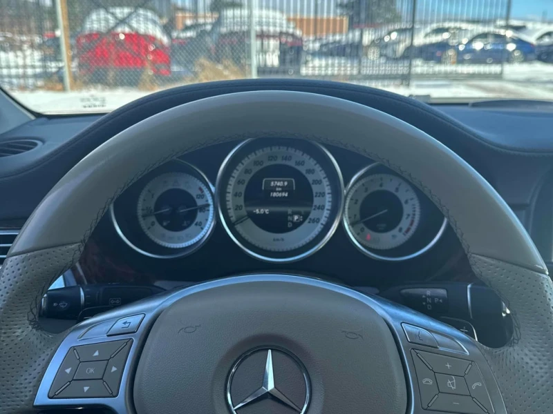 Mercedes-Benz CLS 550 * CARFAX * БЕЗ ПЪРВОНАЧАЛНА ВНОСКА, снимка 8 - Автомобили и джипове - 52950706