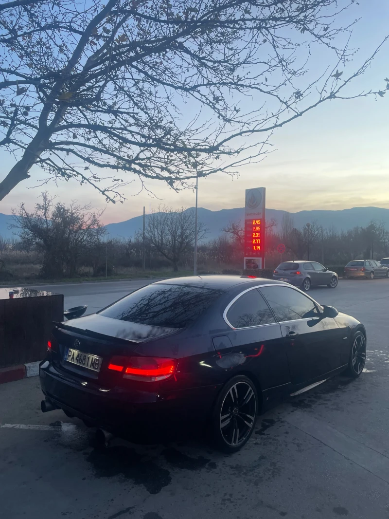 BMW 330, снимка 7 - Автомобили и джипове - 52965649