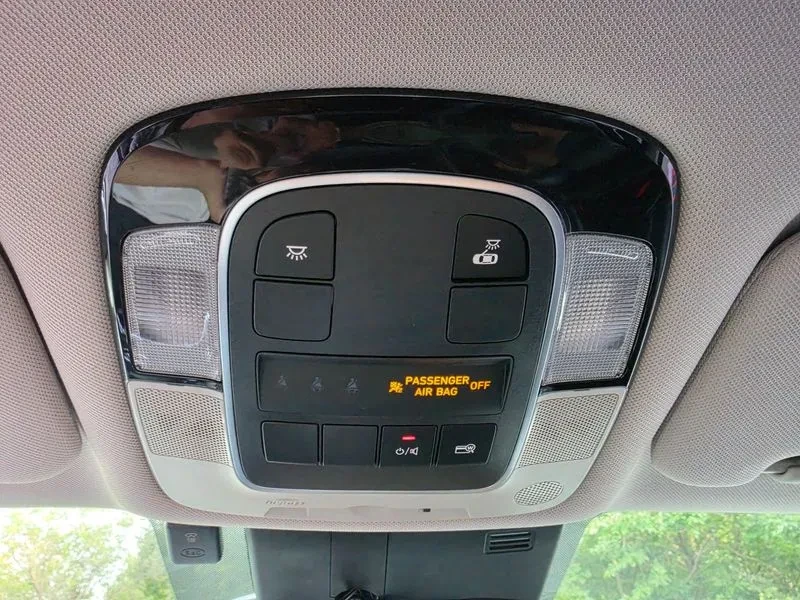 Hyundai Sonata 2.0 Lpg  Style, снимка 16 - Автомобили и джипове - 56130574