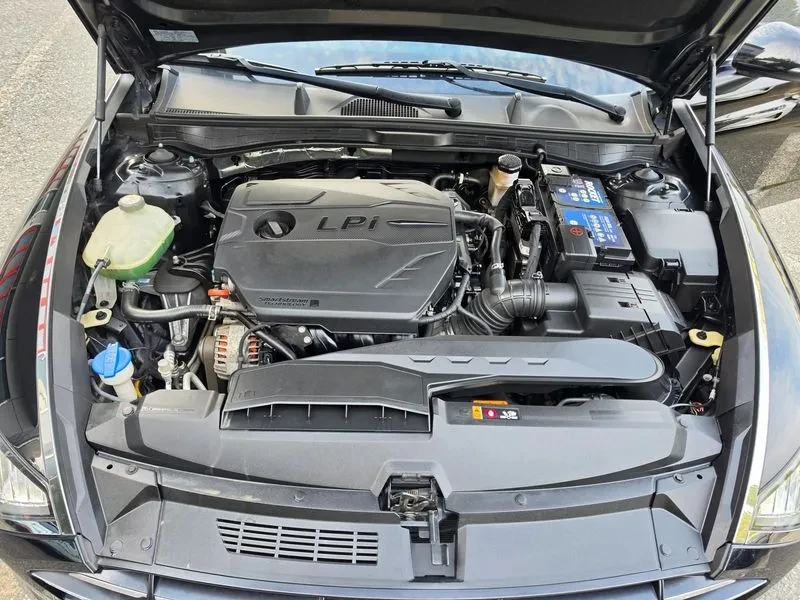 Hyundai Sonata 2.0 Lpg  Style, снимка 9 - Автомобили и джипове - 56130574