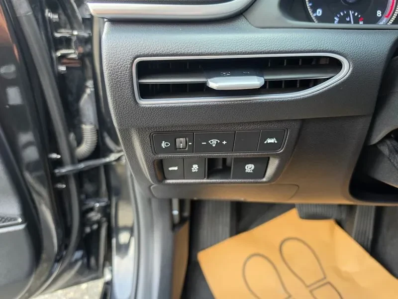 Hyundai Sonata 2.0 Lpg  Style, снимка 10 - Автомобили и джипове - 56130574