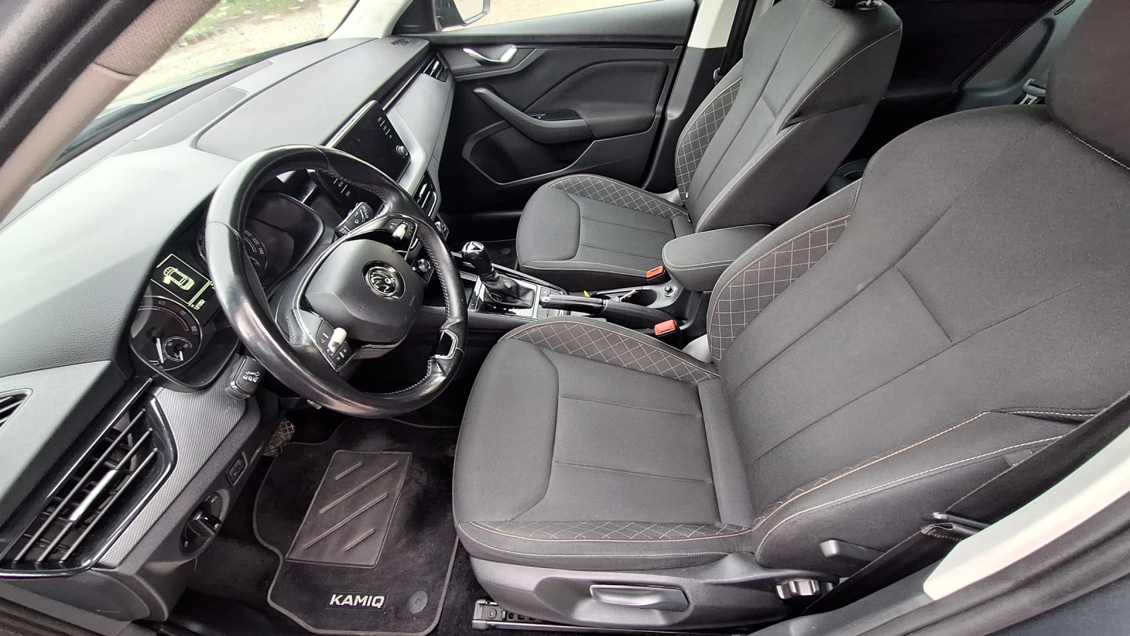 Skoda Kamiq 1.0TSI DSG, снимка 7 - Автомобили и джипове - 55781999