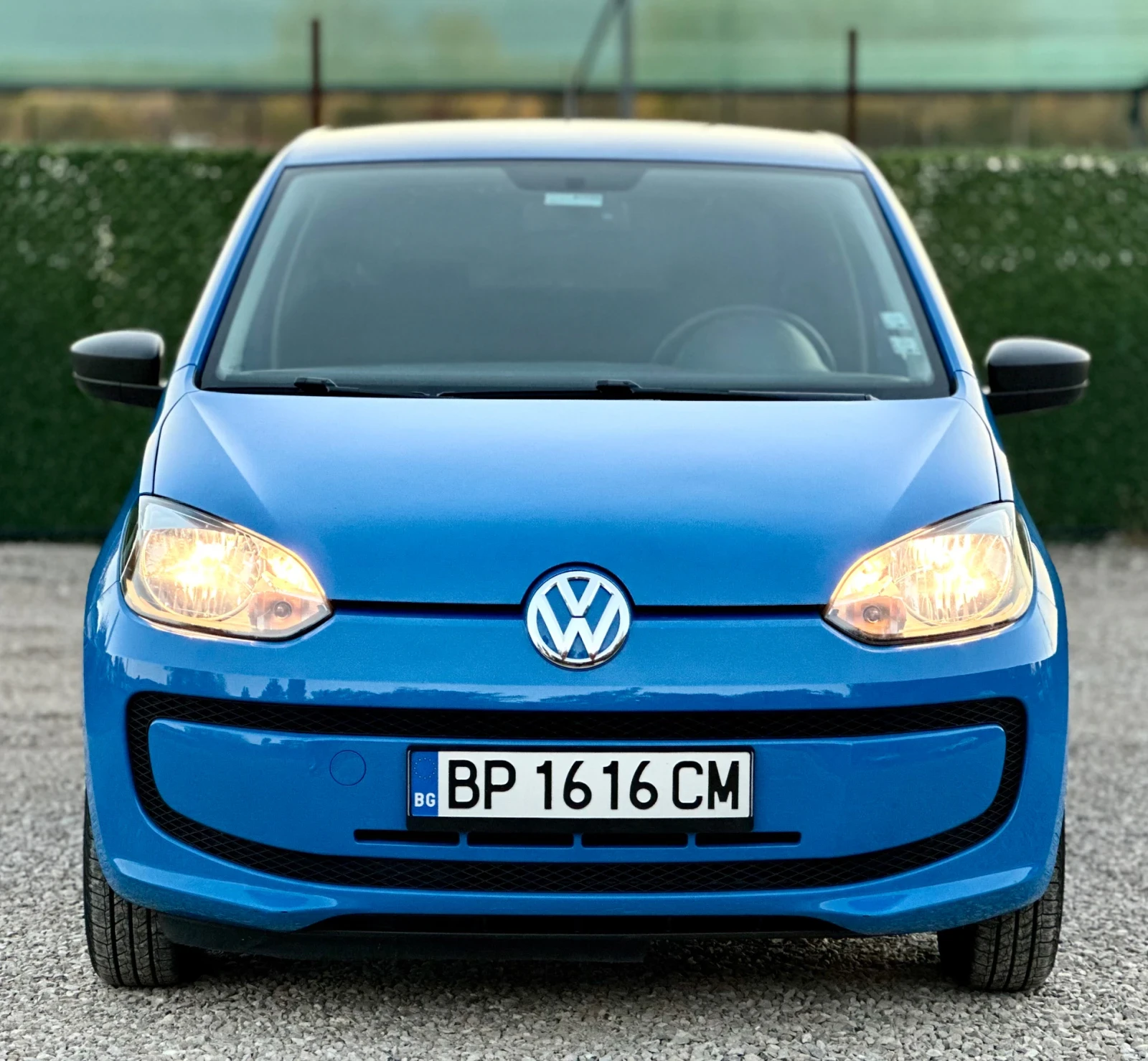 VW Up 1.0i 52, 000км - изображение 2