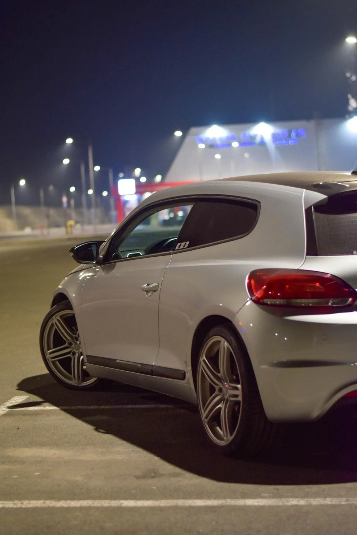 VW Scirocco 2.0 d  - изображение 4