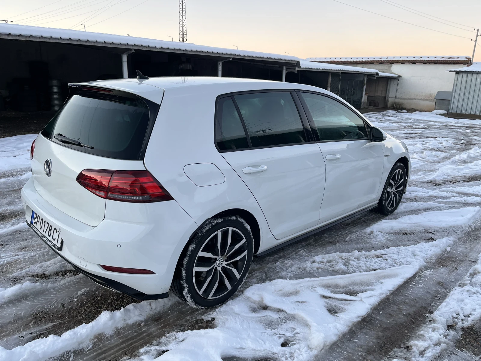 VW Golf 7.5 1.4 TSI R Line - изображение 5