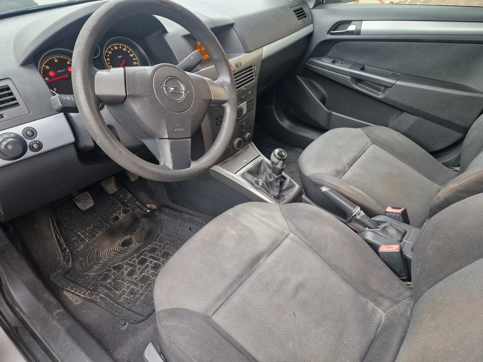 Opel Astra 1.7cdti, 101кс, 06г, Италия - изображение 6