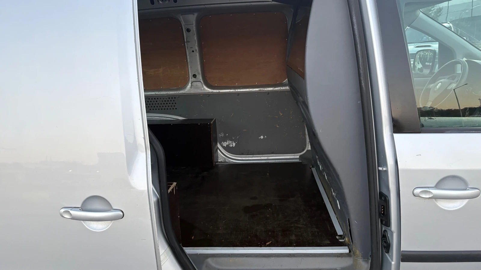 VW Caddy 1.9 tdi NAVI | Mobile.bg — изображение 14