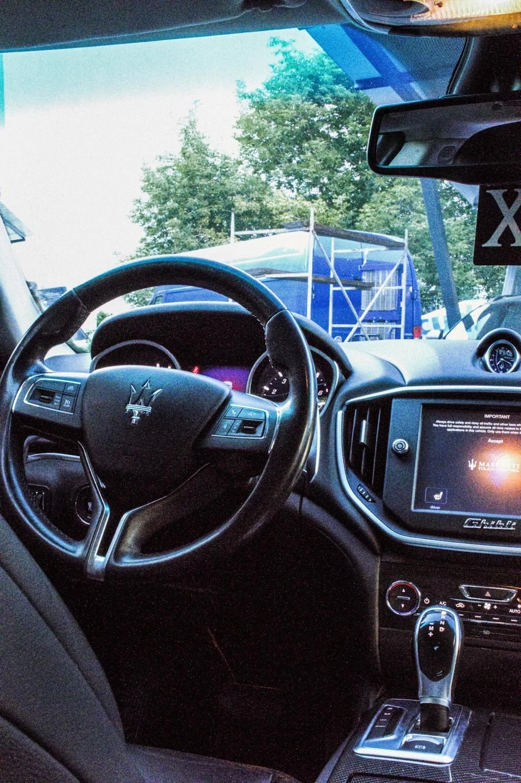 Maserati Ghibli BiTurbo* 3.0T* SQ4* 4x4* 61000km* Карбон*  - изображение 9