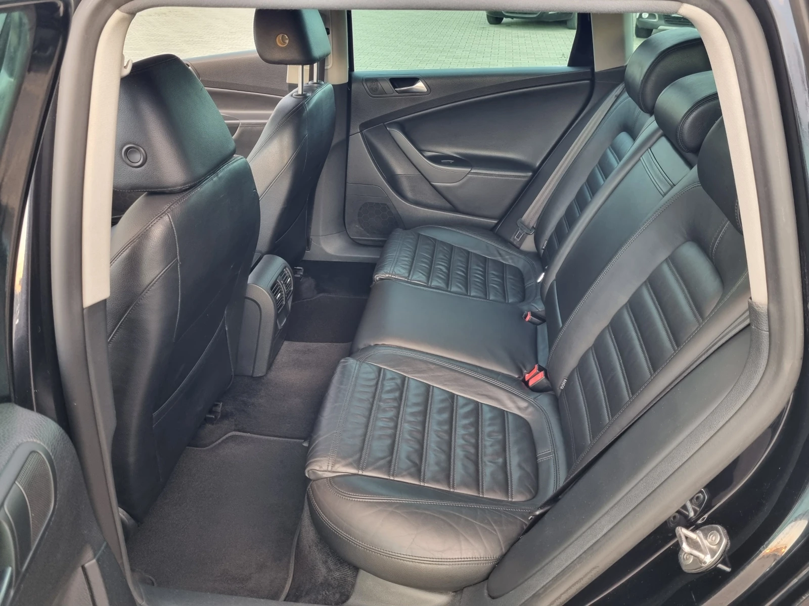 VW Passat R-LINE 170кс CR= КОЖА, НАВИ, КСЕНОН - изображение 9