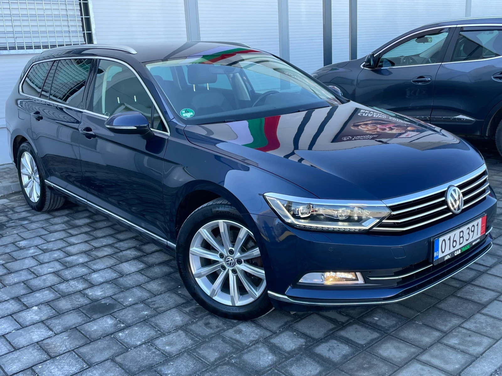VW Passat 2.0TDI/190/HIGHLINE/FULL LED/КОЖА/DISTRONIC - изображение 3
