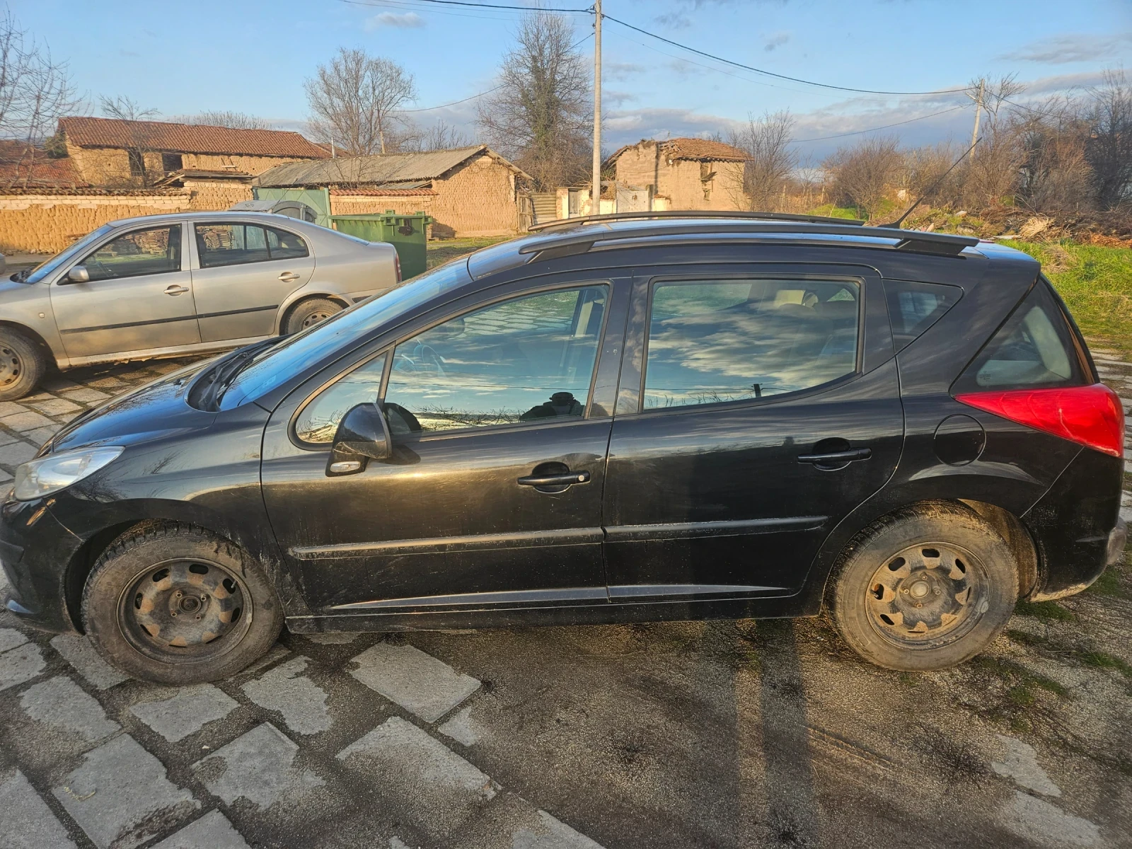 Peugeot 207, снимка 6 - Автомобили и джипове - 53692760