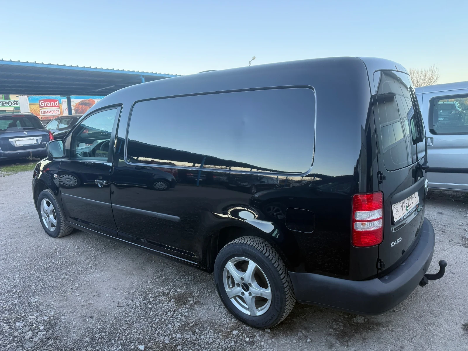 VW Caddy 1.6TDI, снимка 7 - Автомобили и джипове - 53832869