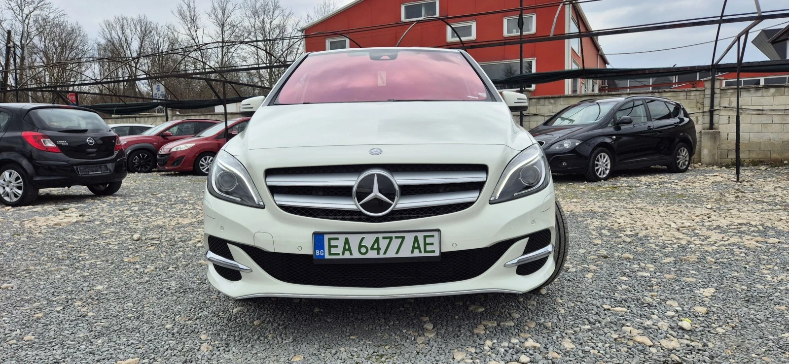 Mercedes-Benz B 250 250E, снимка 3 - Автомобили и джипове - 53865024