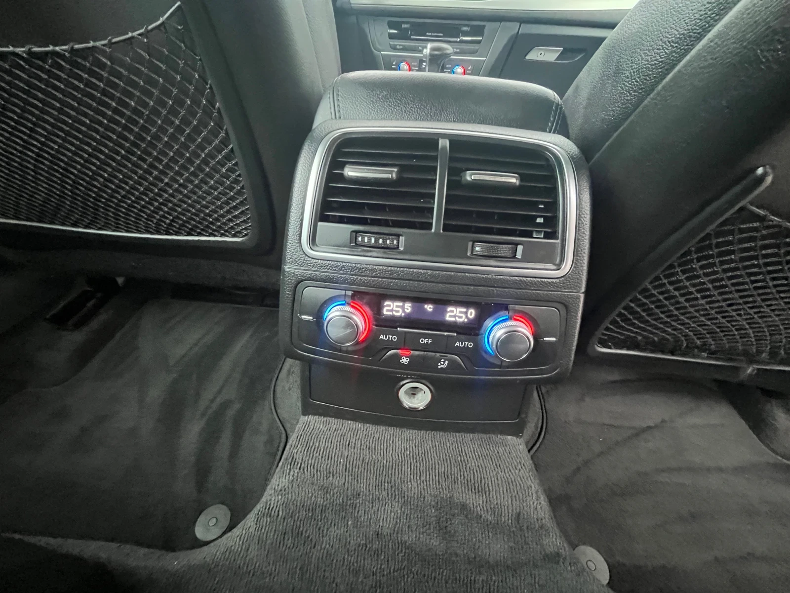 Audi A6 3.0 TDI* QUATRO* FULL, снимка 15 - Автомобили и джипове - 54029310