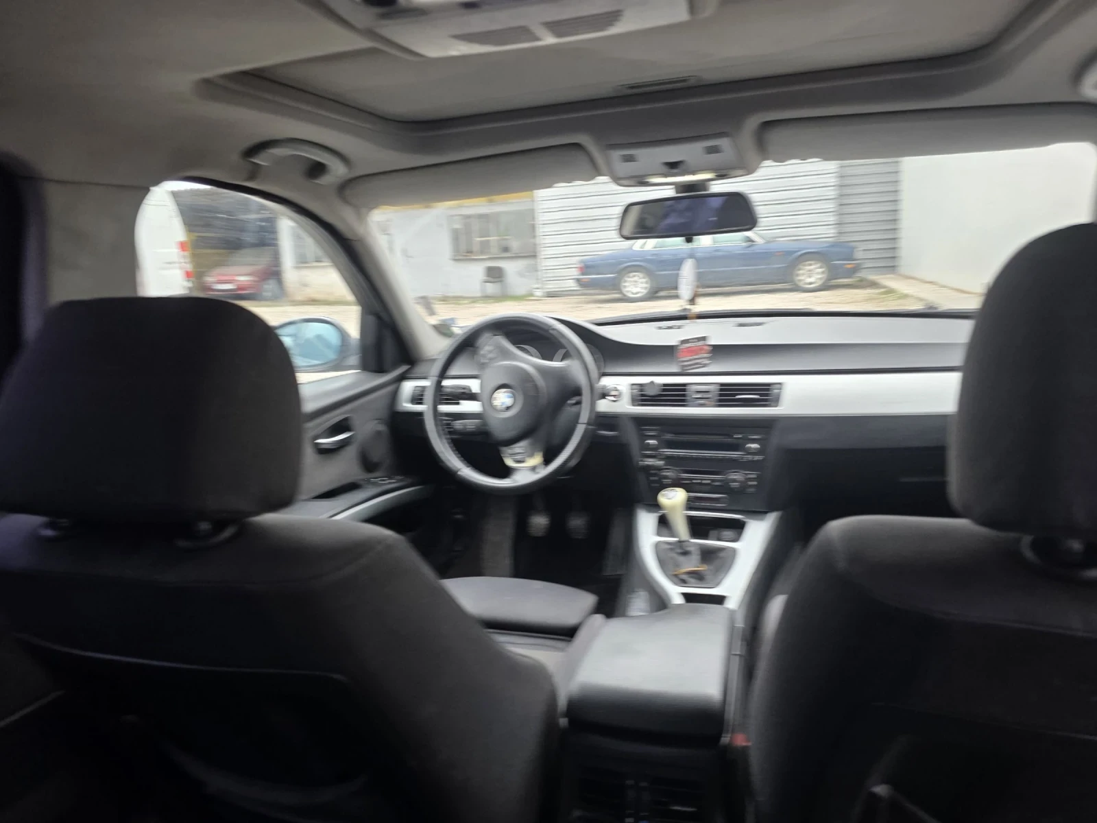 BMW 320, снимка 5 - Автомобили и джипове - 54029255